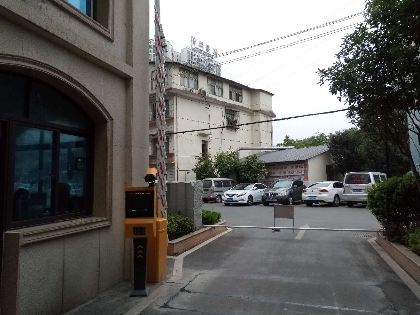 長(zhǎng)沙雷隆智能科技有限公司,車(chē)牌識(shí)別系統(tǒng),停車(chē)收費(fèi)系統(tǒng),車(chē)牌識(shí)別一體機(jī),智能通道閘,湖南車(chē)牌識(shí)別道閘系統(tǒng),人行通道閘,智能道閘